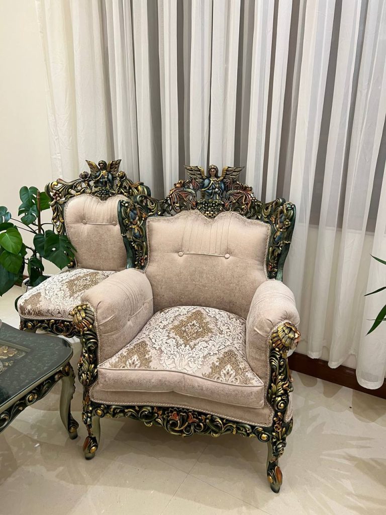 تعویض رویه مبل سلطنتی تک نقره